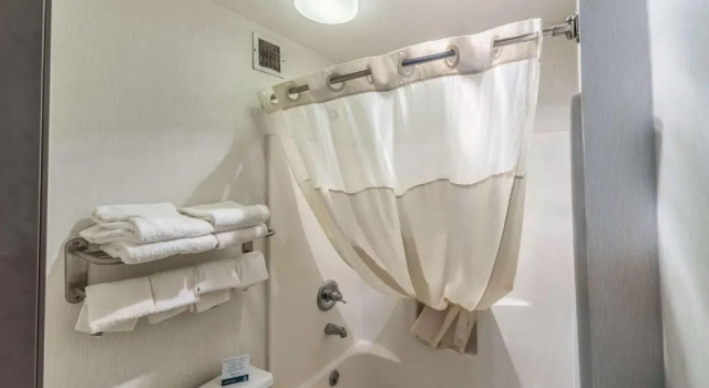 Четырёхместный номер Deluxe Blisspoint Inn Columbia City