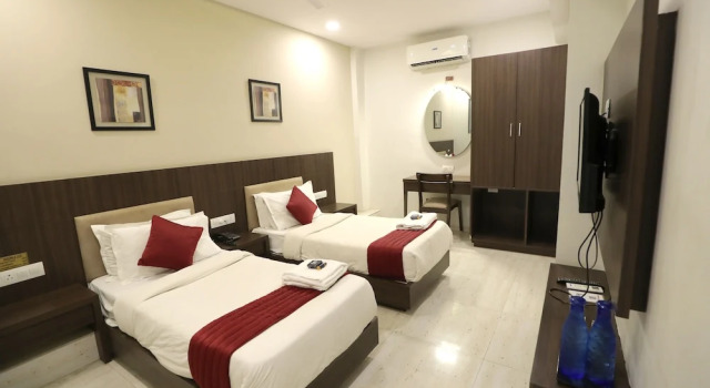 Номер Superior Hotel Privya Rooms and banquet Surat