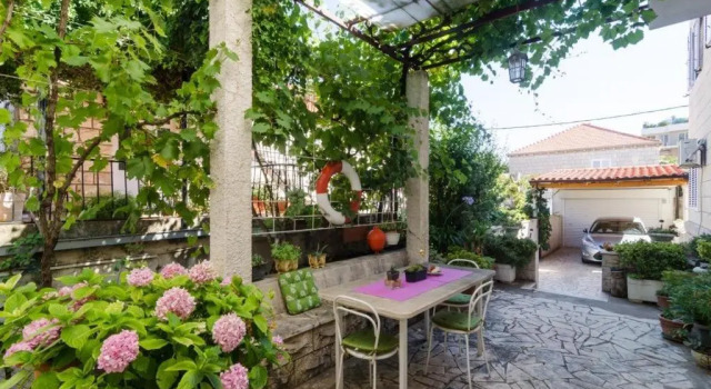 Студия Apartments Todo