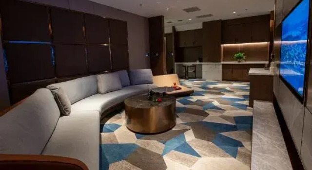 Suite Deluxe Compass Hotel