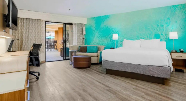 Номер Standard Courtyard by Marriott San Diego Del Mar/Solana Beach