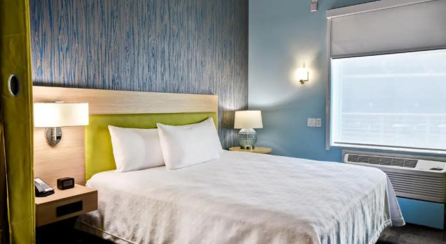 Двухместный люкс c 1 комнатой Home2 Suites By Hilton San Francisco Airport North