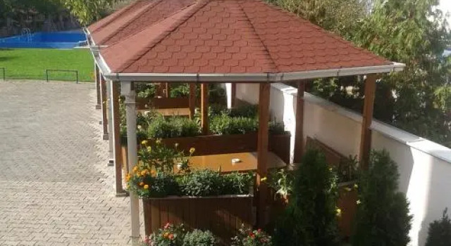 Hotel Satelit Kumanovo, Rezervasyon Otel Kumanovo otoparklı oteller, Otopark