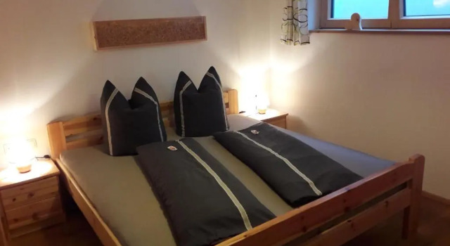 Haus Carmen, Familienfreundliche 4 Edelweiss Ferienwohnung mit TOP Einrichtung, Book Hotel Hotels in Vorarlberg with Parking, Parking