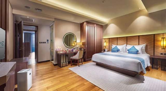 2 soveværelser i konge- suite Golden Tulip Holland Resort
