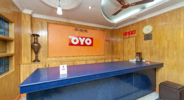 OYO 24040 SilverKey Marigold Krishna Nagar, Забронировать Отель Нью-Дели Национальный столичный округ Дели