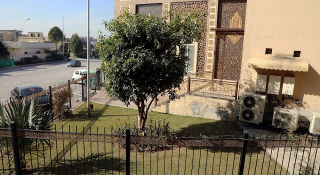Hak Mall Suites, Book Bed and Breakfast SPA-hoteller i Rawalpindi, SPA