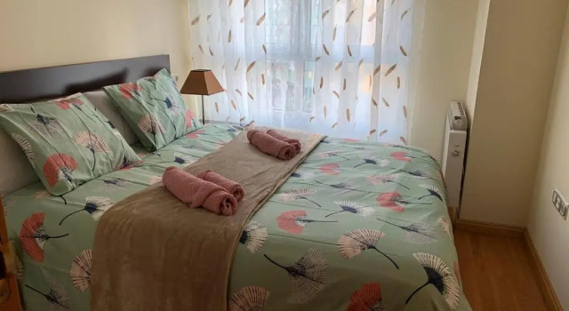 Apartamento Mota-2 Huca-Los Prados; Parking Y Wifi Gratis, Забронировать Апартаменты/квартира Апартаменты Овьедо, рядом с Больница Центрального университета Астурии, Апартаменты/квартира