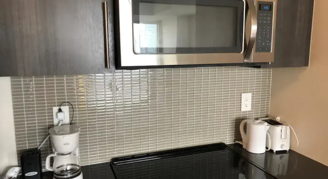 Номер Luxury Deluxe Corner Suite - By Elite Suites