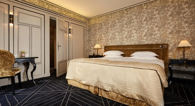 Номер Deluxe Le Pavillon de la Reine & Spa, Place des Vosges