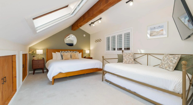 Quiet Telluride Mainstreet - 2 Bedroom w 3 Parking Spaces