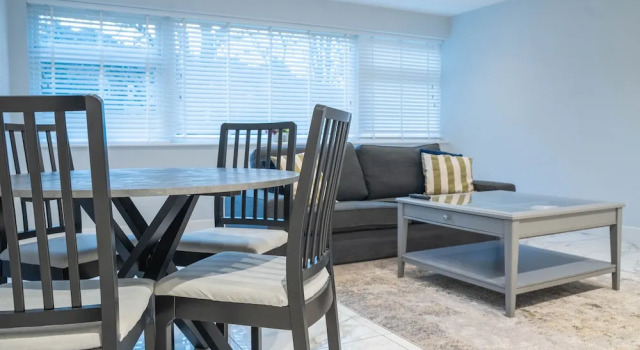 Stunning 2-bed Ground Floor Flat in Birmingham, Varaa Huoneisto Asunnot kohteessa Merseyside, Huoneisto