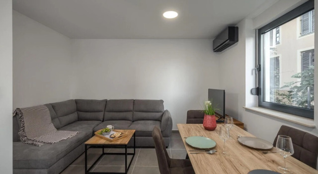 Nice Home In Sveti Vid Miholjice, Book Hotel Hotels in Kvarner Islands with a Pool, Swimming Pool