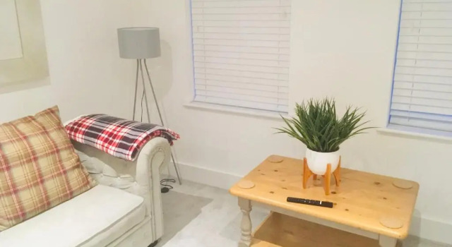 Апартаменты Huntingdon Apartment