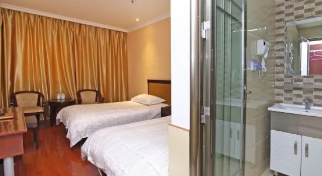 Zhixin Hotel (Shanghai Dahua 3rd Road Subway Station Branch)