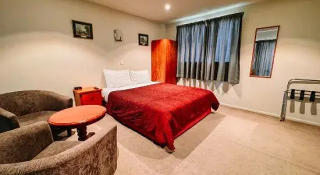 Люкс Deluxe Bealey Avenue Motel