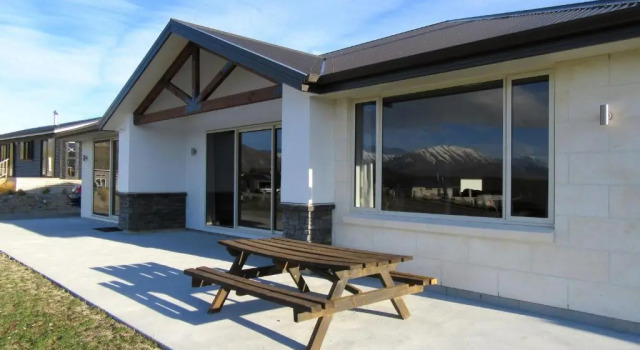 Коттедж Tesoro Lake View Lodge