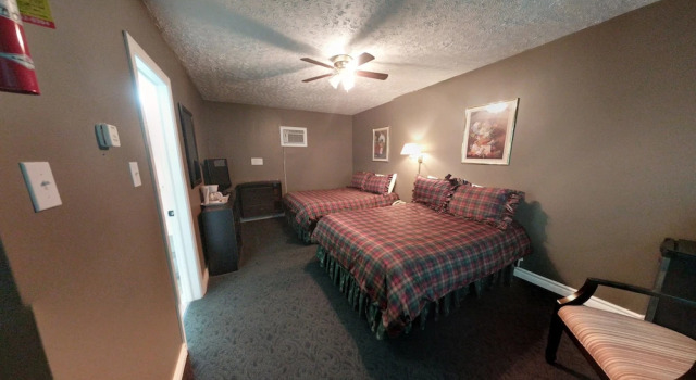 Четырёхместный номер Standard Bay Motel