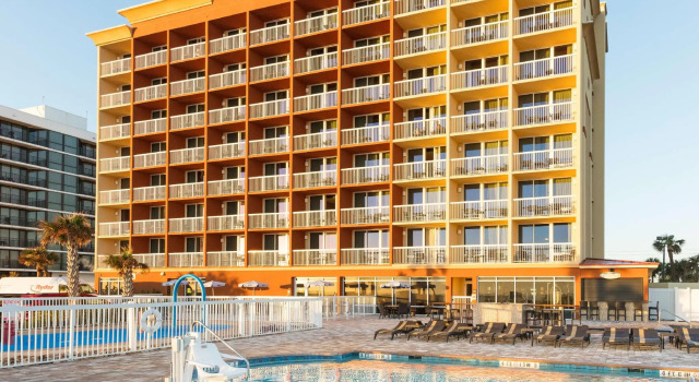 Номер Standard oceanfront Hampton Inn Daytona Beach/Beachfront