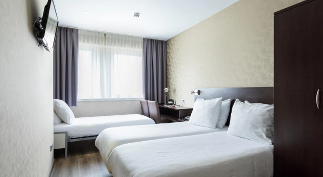 Трёхместный номер Small Hotel Espresso