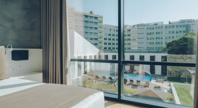Двухместный номер Standard с красивым видом из окна Iberostar Selection Lisboa