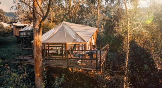 Lumbre Forest Lodge, Book Campground Hotels in Coffee Triangle with Breakfast, Breakfasts
