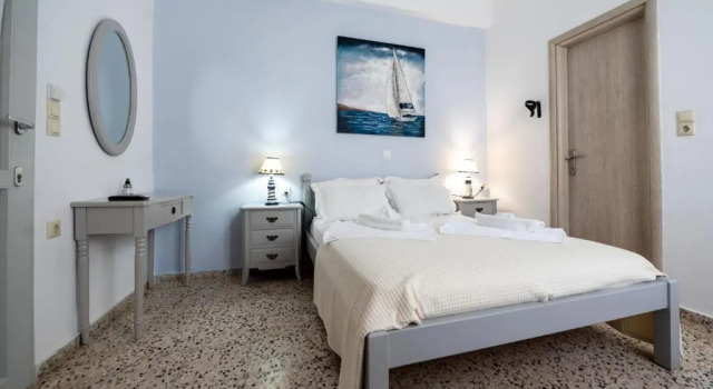 Giasemi Room No 7 Irakleia, Prenota Hotel Livadia Livadi