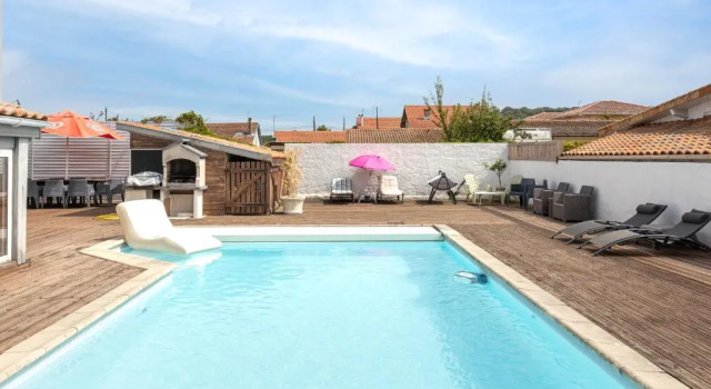 Grande villa avec piscine chauffée, Забронировать Вилла Отели Côte landaise с бассейном, Бассейн