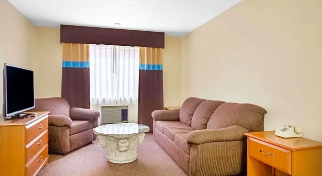 Люкс Days Inn by Wyndham St. George