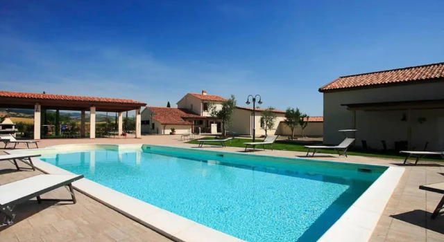 Коттедж Villa with private pool in Piancastagnaio