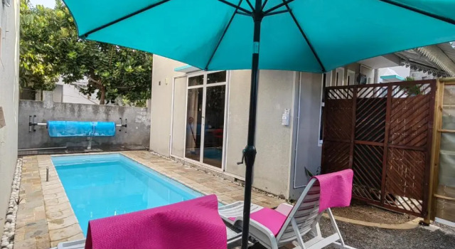 Вилла c 1 комнатой Piscines Privées et Chauffées, Private Heated Pools