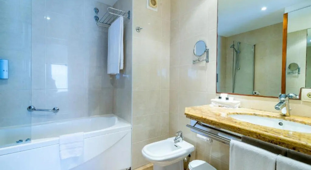 Двухместный номер Superior Hotel Garbi