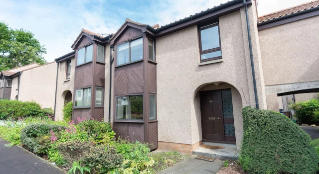 Central House St Andrews Sleeps 8, Забронировать Отель Отели Сент-Андрус 3 звезды, рядом с St Andrews Cathedral, 3*