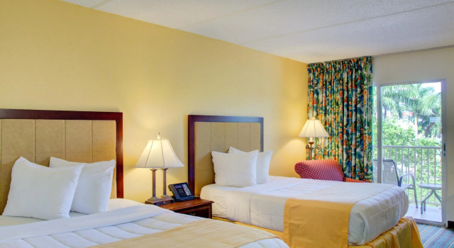 Четырёхместный номер Standard Hutchinson Island Hotel