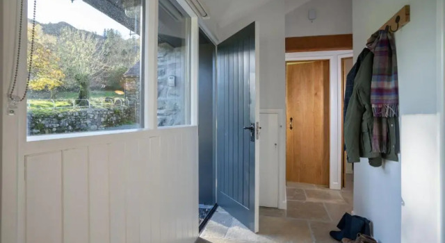 Rural - Grasmere - Cottage - 2 bedrooms - Exceptional Views - Stunning Location, Varaa Lomakoti Mökit kohteessa Merseyside, Mökki