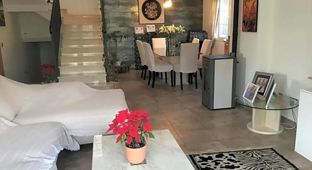 Double Room with Shared Bathroom and Shared Communal Areas R4, Забронировать Отель Отели Альфас-дель-Пи с бассейном, Бассейн