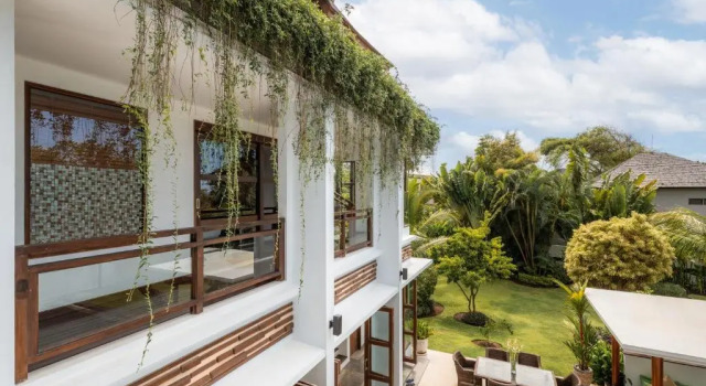Вилла с видом на сад Villa Marys Beach - 4BR Luxury Ocean View Villa in Canggu