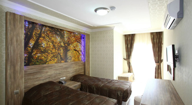 Delfi Hotel & Spa