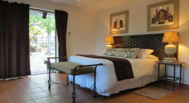 Номер Deluxe Pensao Guest Lodge