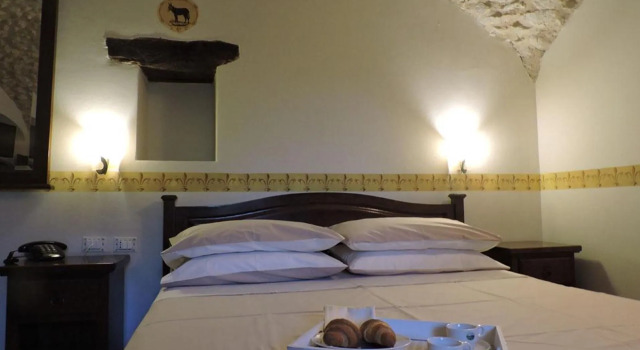Villaggio Rurale Le Sette Querce, Book Hotel Hoteller i Isernia med pool, Swimmingpool