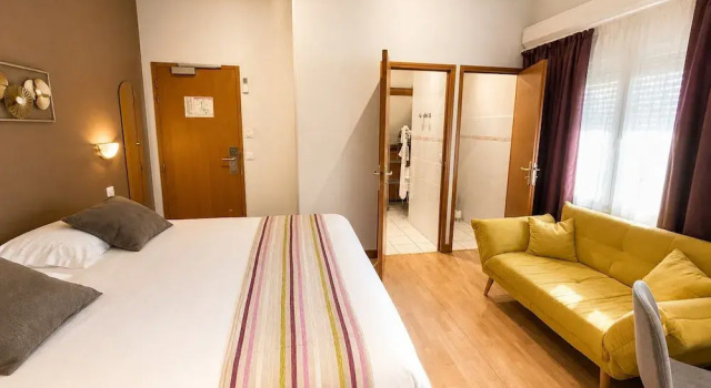 Семейный номер Standard Logis Hotel Restaurant LEscapade