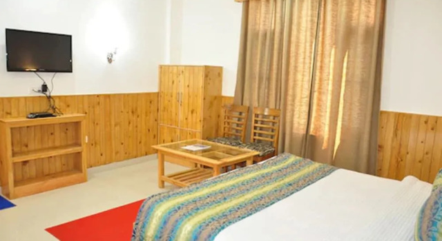 Hotel Aman Palace Kasol, Забронировать Отель Отели Касоль с парковкой, Парковка