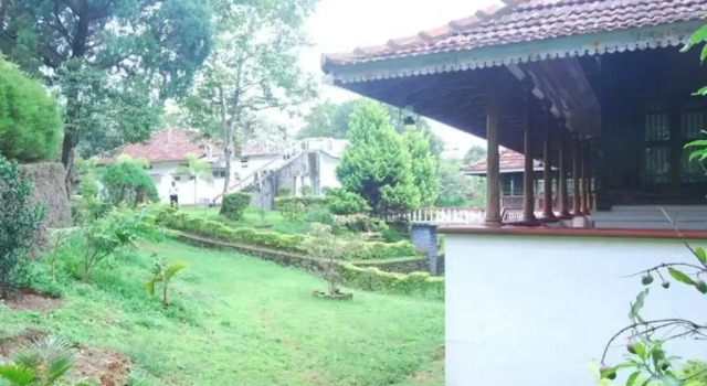 Wood Palace Heritage Resort, Забронировать Курортный отель Курортные отели Куттикканам, Курортный отель