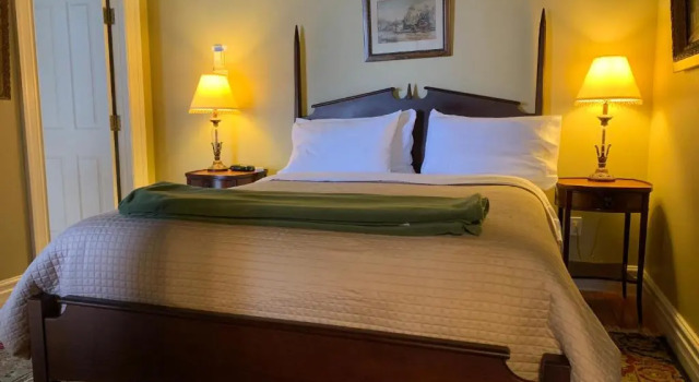 Трёхместный номер Superior Surfside Inn