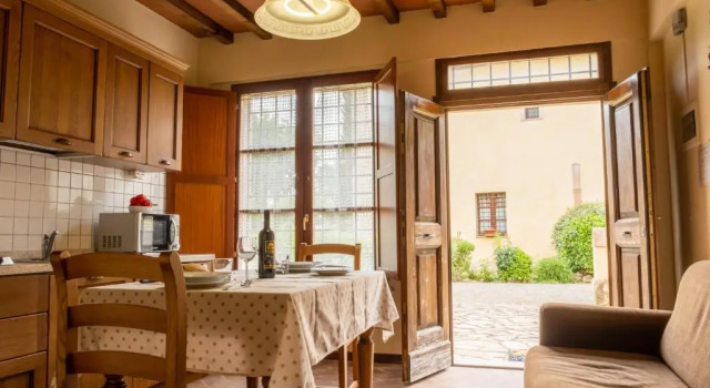 Студия Tuscany Country Apartments