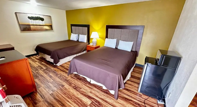 Standard Vierer Zimmer Regency Inn Iola