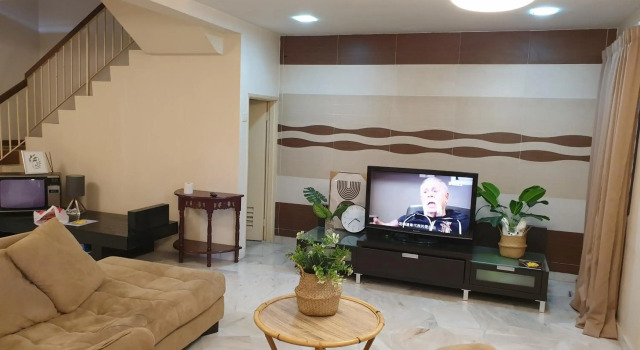 Airport Garden Stay #corner hoise 5 rooms #free wifi #parking #tv chanel, Забронировать Отель Шах-Алам Селангор