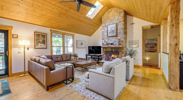 Near Hiking & Outdoor Rec: Cabin in Sapphire