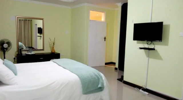Sago Palm Executive Lodge, Book Hotel Lusaka Zambia
