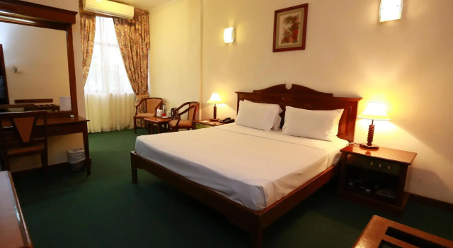 Hotel Sapphire